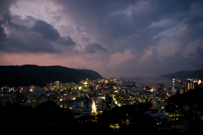 名瀬市街の夜景