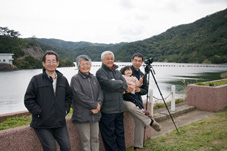 須野ダムで記念写真