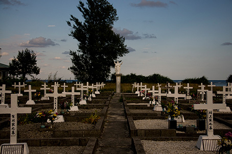 大笠利の墓地