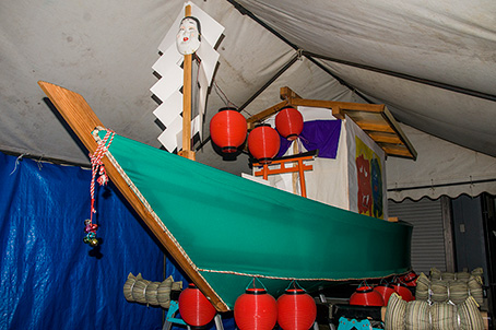 上村木七夕祭の屋形船