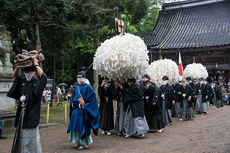加茂神社のやんさんま祭