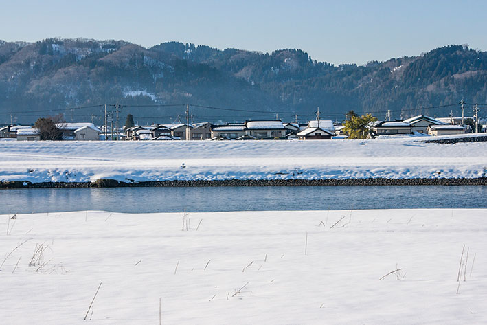 小矢部川の雪景色01
