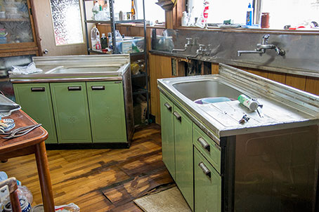 水漏れ修理をした台所