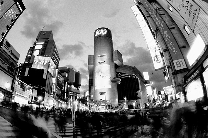 渋谷区１０９の前の交差点