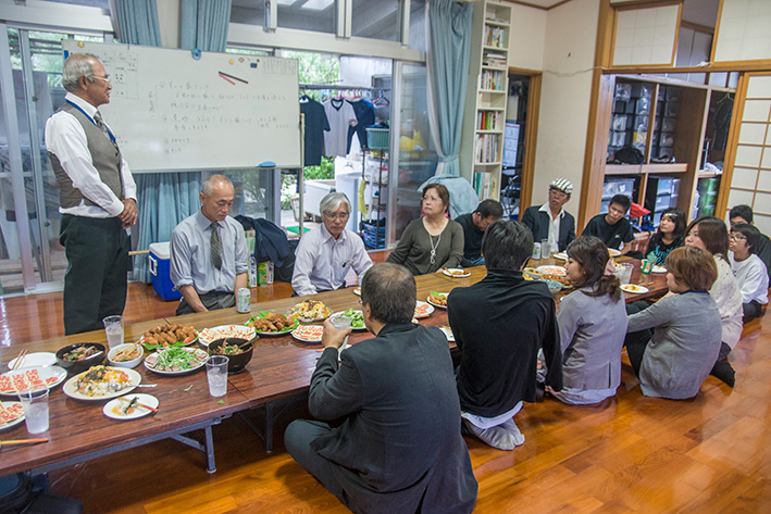 久高島留学センターでの直会