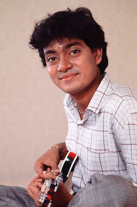 U.シュリニヴァース